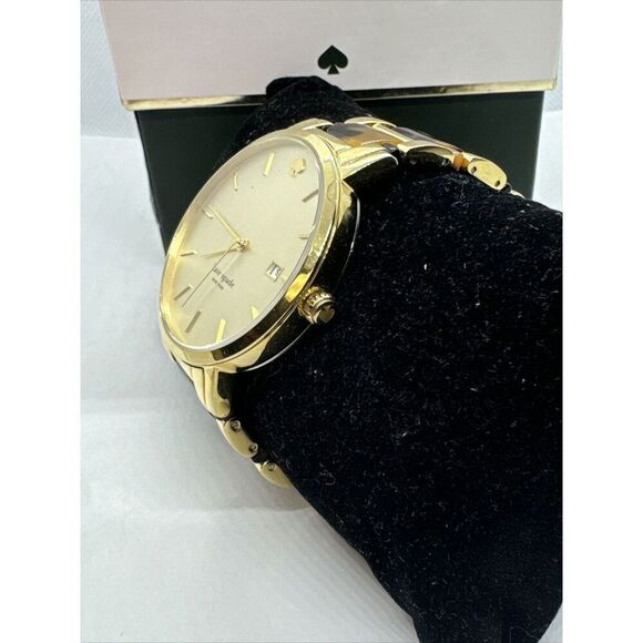 Kate Spade New York Gramercy 0703 Women\'s Analog Dial Quartz Wrist Watch JNA111
